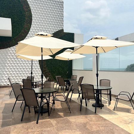 Puerto Santa Ana Suites Γκουαγιακίλ Εξωτερικό φωτογραφία