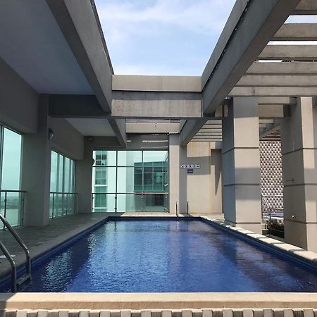 Puerto Santa Ana Suites Γκουαγιακίλ Εξωτερικό φωτογραφία