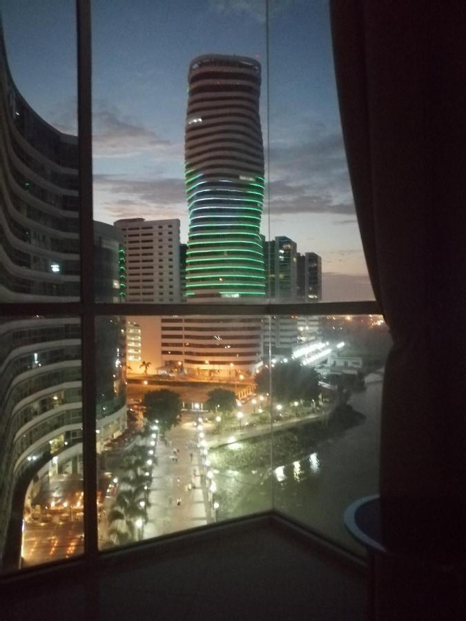 Puerto Santa Ana Suites Γκουαγιακίλ Εξωτερικό φωτογραφία