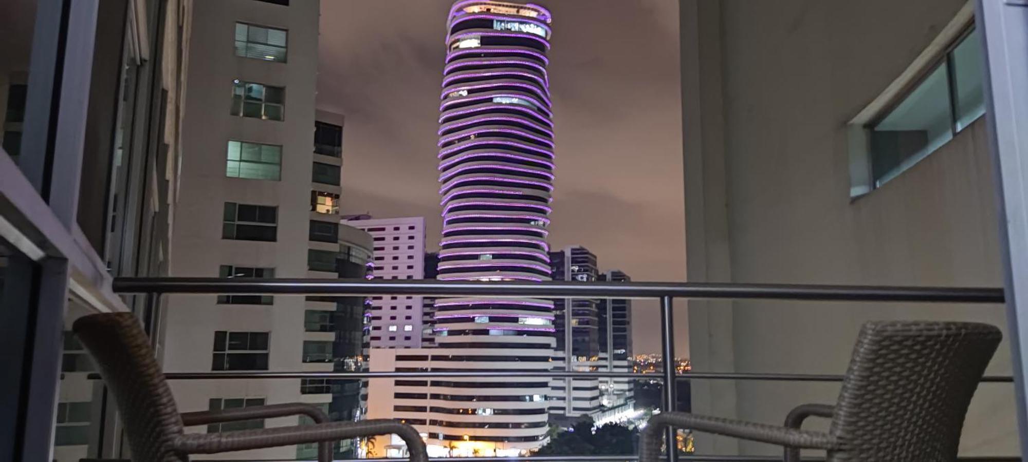 Puerto Santa Ana Suites Γκουαγιακίλ Εξωτερικό φωτογραφία