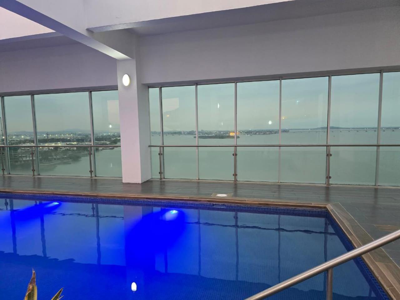 Puerto Santa Ana Suites Γκουαγιακίλ Εξωτερικό φωτογραφία