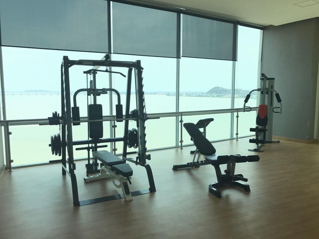 Puerto Santa Ana Suites Γκουαγιακίλ Εξωτερικό φωτογραφία