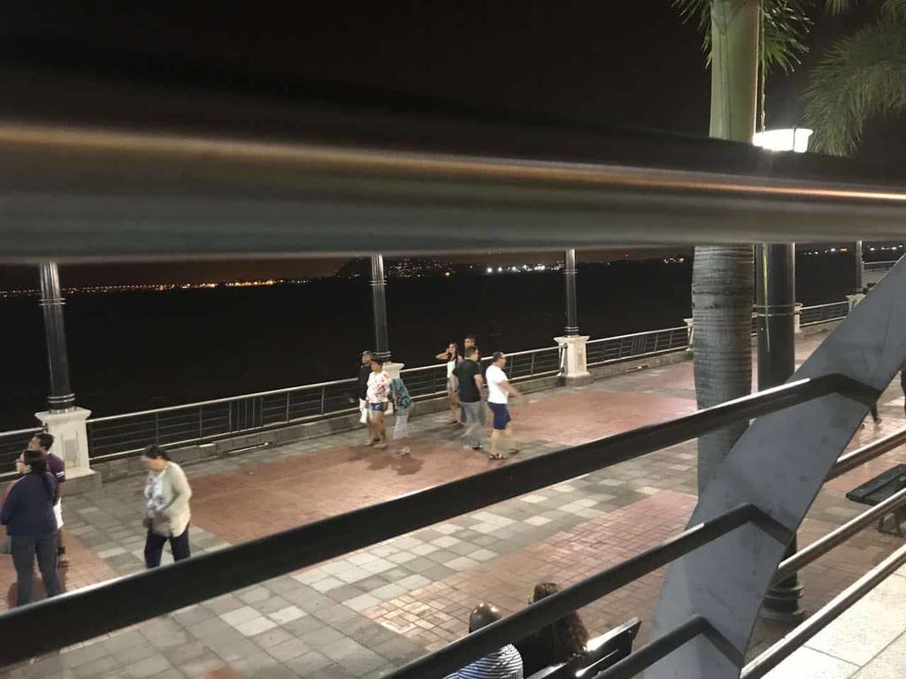Puerto Santa Ana Suites Γκουαγιακίλ Εξωτερικό φωτογραφία